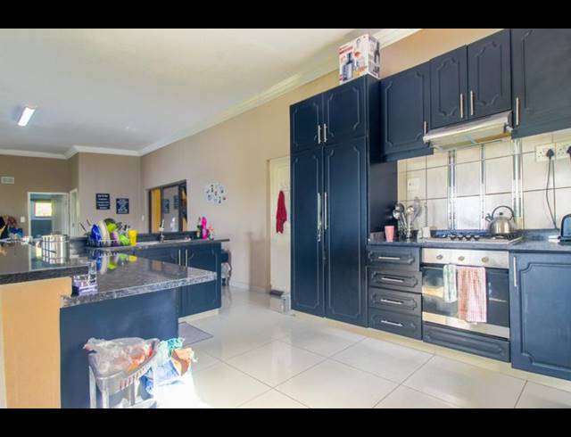 4 BEDROOM HOUSE FOR SALE IN SALMON BAY